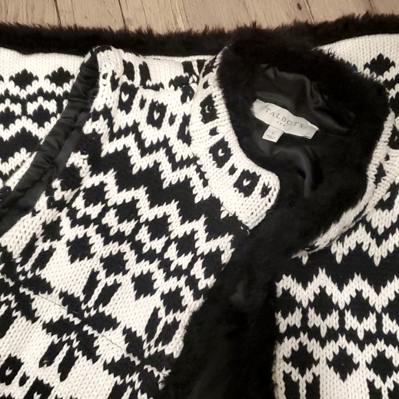 Talbots Nordic outerwear vest faux fur trim black and white small - Picture 2 of 6
